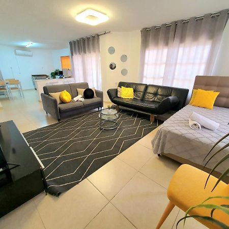 Barak Royal Suites 20 Garden Jacuzzi - ג'קוזי בחצר Ελάτ Εξωτερικό φωτογραφία