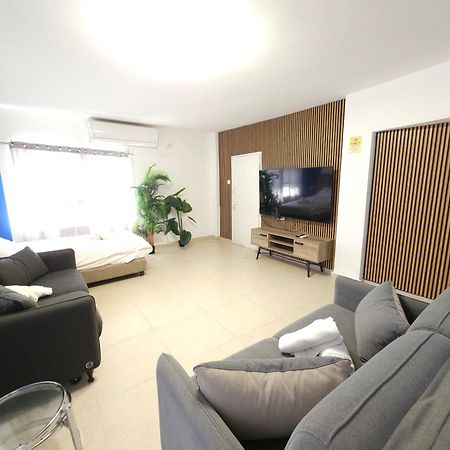 Barak Royal Suites 20 Garden Jacuzzi - ג'קוזי בחצר Ελάτ Εξωτερικό φωτογραφία