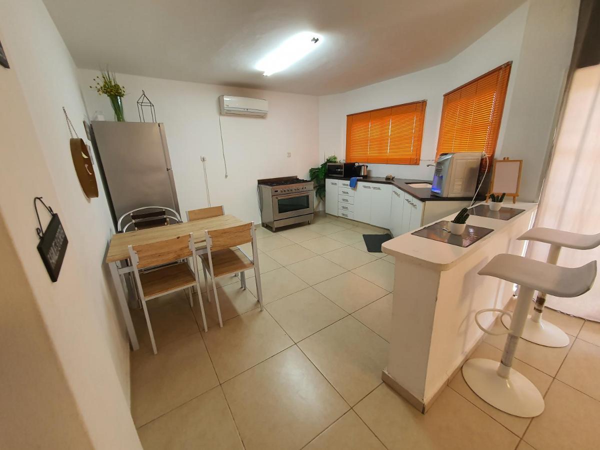Barak Royal Suites 20 Garden Jacuzzi - ג'קוזי בחצר Ελάτ Εξωτερικό φωτογραφία